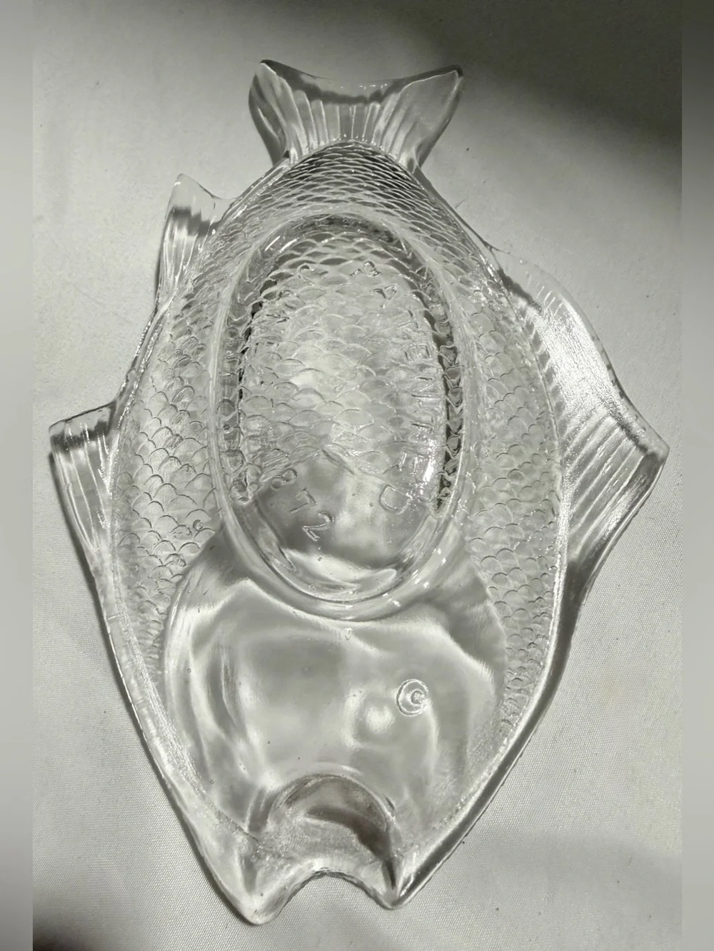 Atterbury&Company Patented June 4th 1872  10” Fish Design Bowl Clear Glass